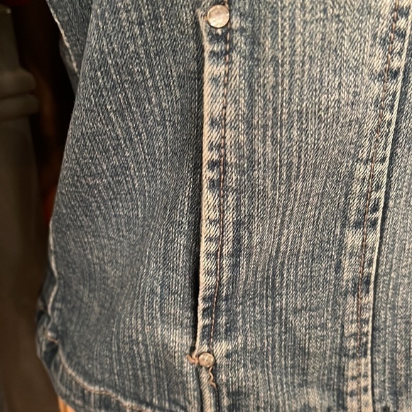 A.M.I. ⭐️Jeans jacket - Picture 2 of 7